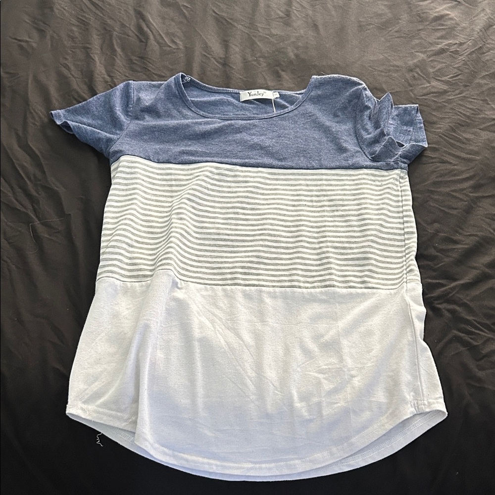 Amazon Women's Blue and White Striped Top